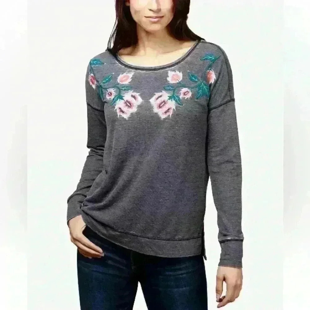 Lucky Brand Floral Embroidered Gray Long Sleeve Distressed Shirt Size Medium